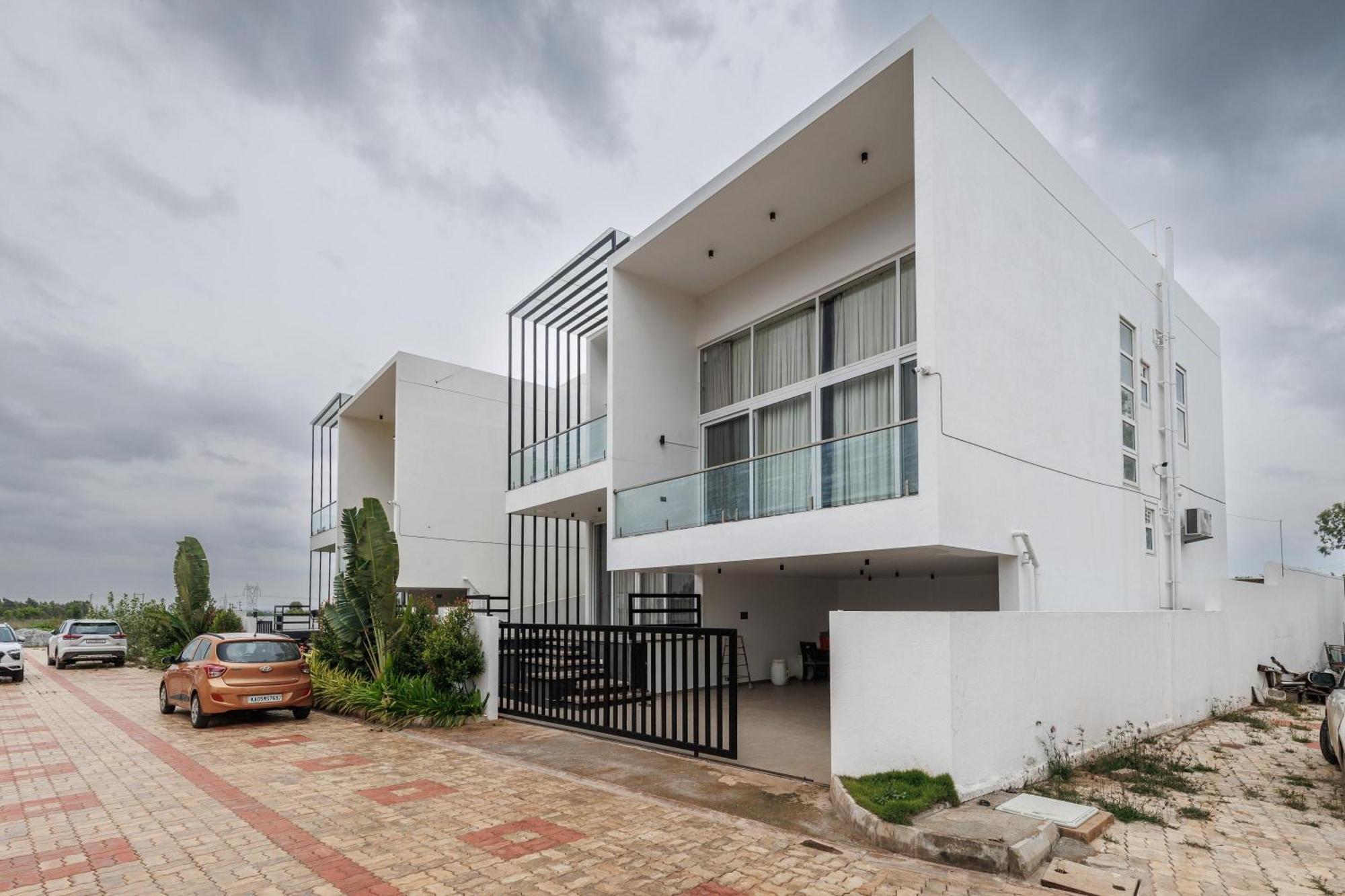 Celestial Sapphire Villa Pvt Pool Veg Food 4Bhk Dod Ballāpur Exterior foto